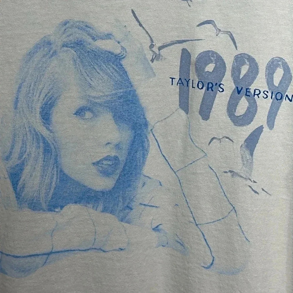 TAYLOR SWIFT Taylor’s Version 1989 Tour Off White Lg Concert S/S T-Shirt - Picture 5 of 16